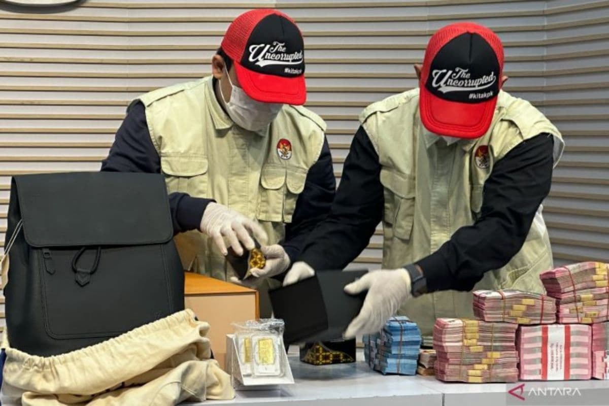 5 Koper Isi Rp5 Miliar Kasus Bea Cukai Ditemukan di Safe House Ciputat